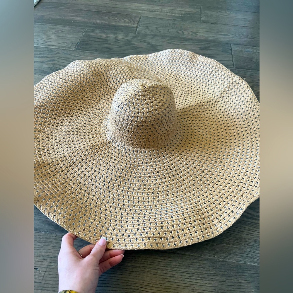 Oversized Floppy Hat